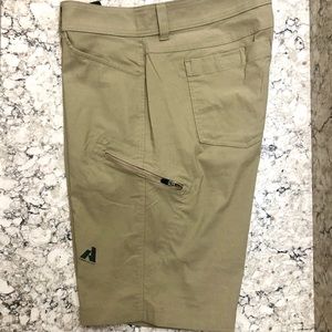 Eddie Bauer First Ascent Men’s Shorts Size 35